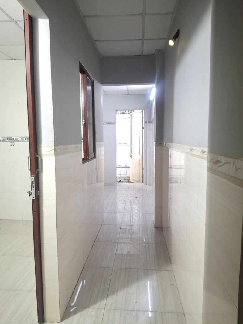 Bán Nhà Mặt Tiền Kinh Doanh Siêu Đỉnh - 116m2_4x29m – Chỉ 12,2 tỷ - Gần Ngã Tư Thủ Đức Hiệp Phú - Ảnh 2